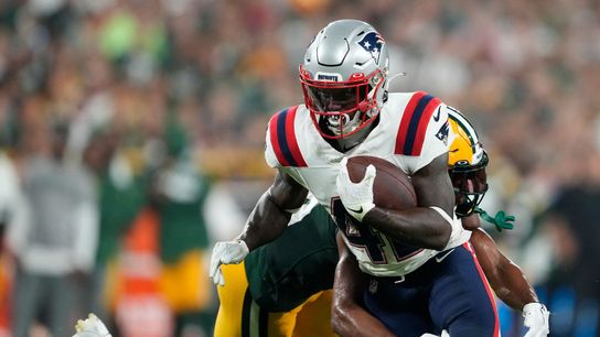 Bedard's Breakdown - Offense: J.J. Taylor states his case to get real shot at third-down back taken at BSJ Headquarters (Patriots)